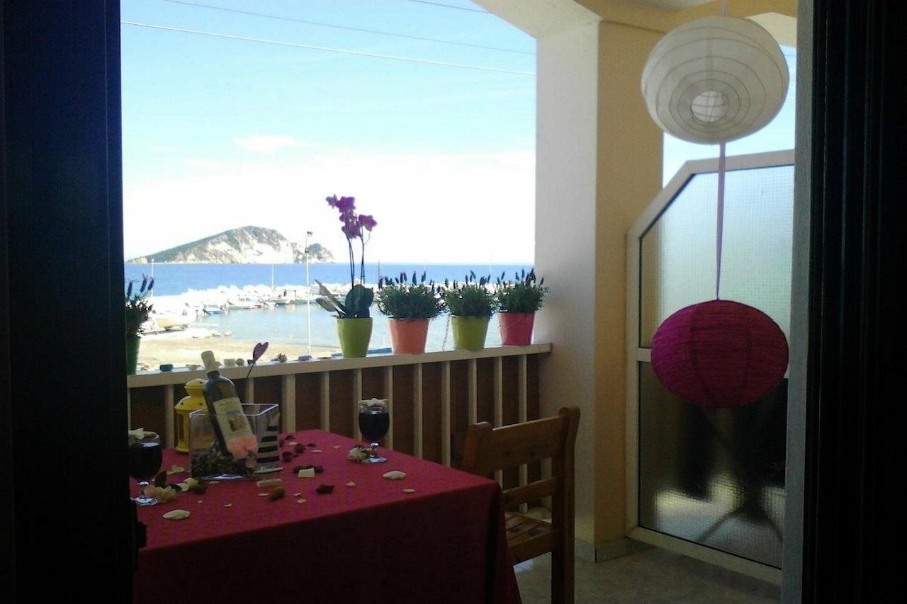 Appartement Ocean Breeze à Keri Extérieur photo